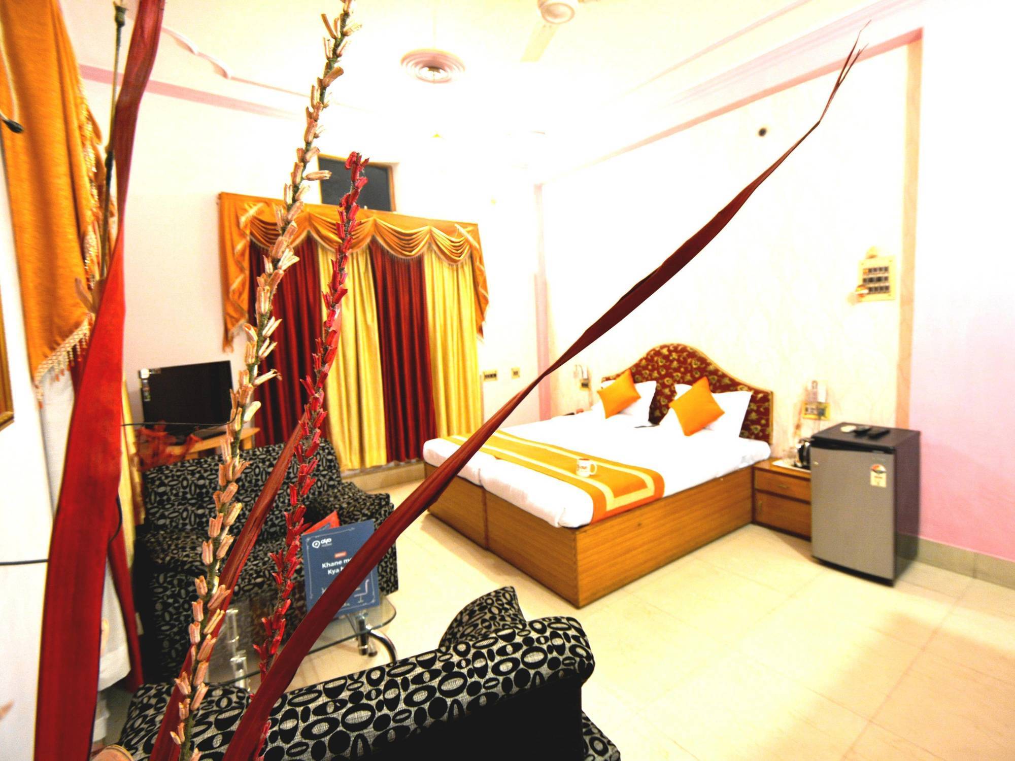 Treebo Trend Gupta Inn Varanasi Luaran gambar