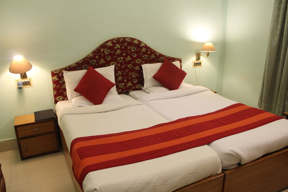 Treebo Trend Gupta Inn Varanasi Luaran gambar
