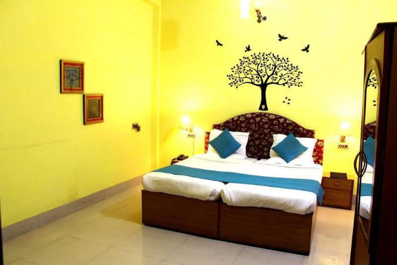 Treebo Trend Gupta Inn Varanasi Luaran gambar